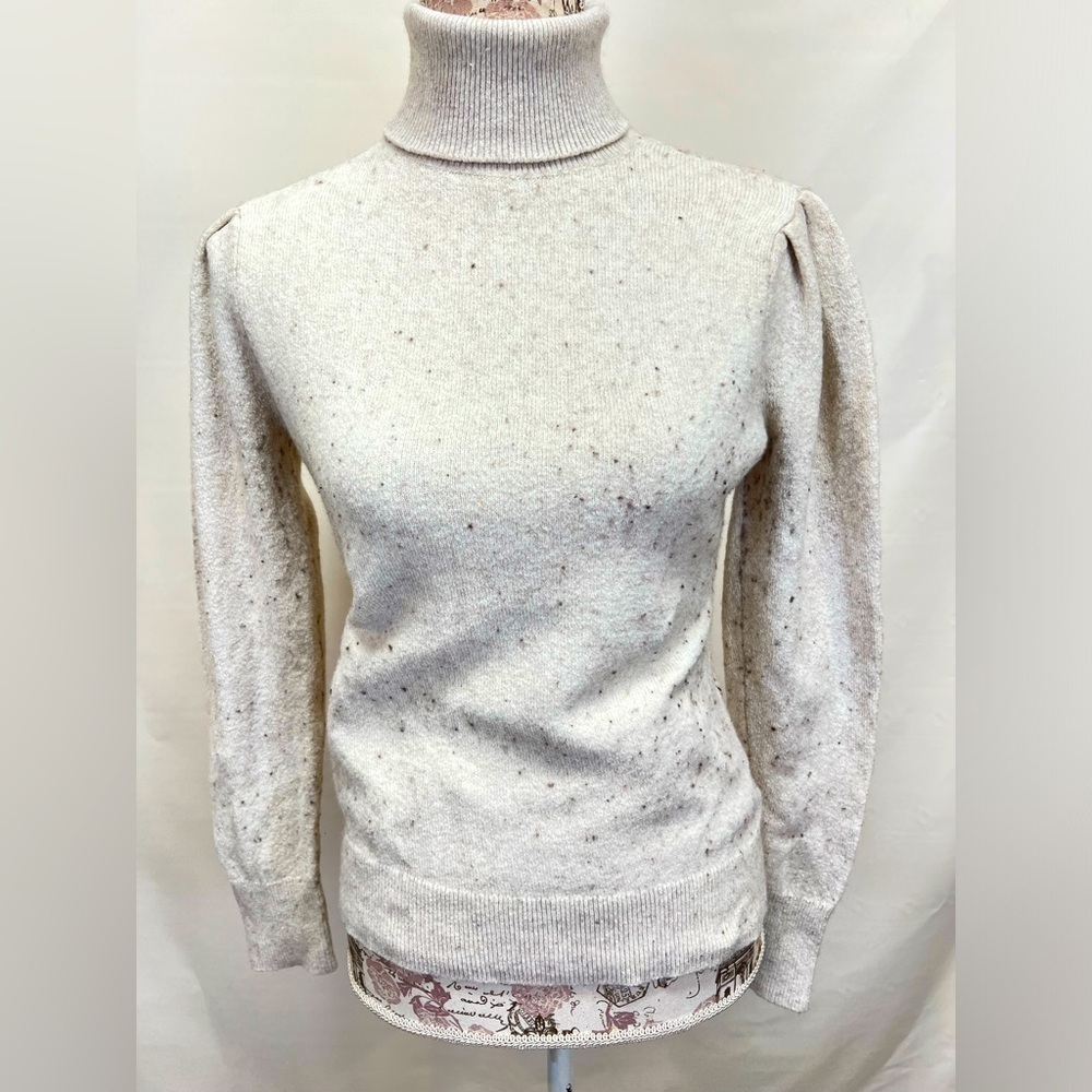 RACHEL‎ PARCELL Beige speckled puff sleeve turtleneck sweater size M.
